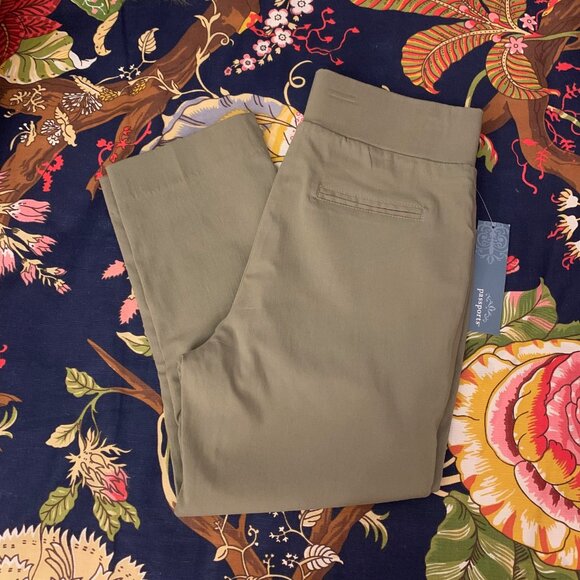 NWT Olive Green / Khaki Cropped Stretch Pants - Picture 1 of 5